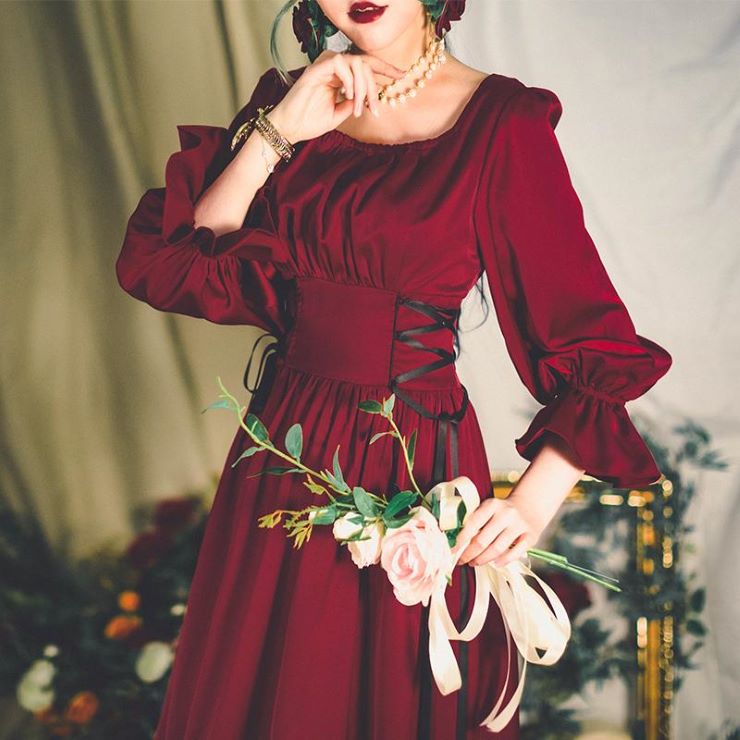 新品　23AW 雑誌掲載品 muveil タッセル ベルベットワンピース 黒の貴婦人ベルベットワンピース – ManusMachina