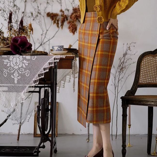 チェック柄タイトスカート