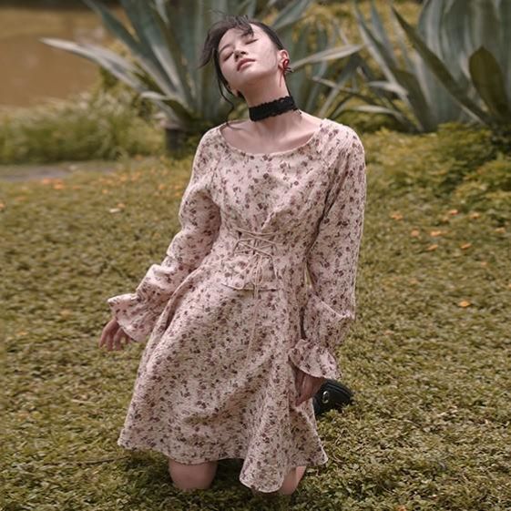 London Times☆ベリー色のフェミニンな小花柄ワンピース 小花柄フェミニンワンピース br17-43 – Q'e