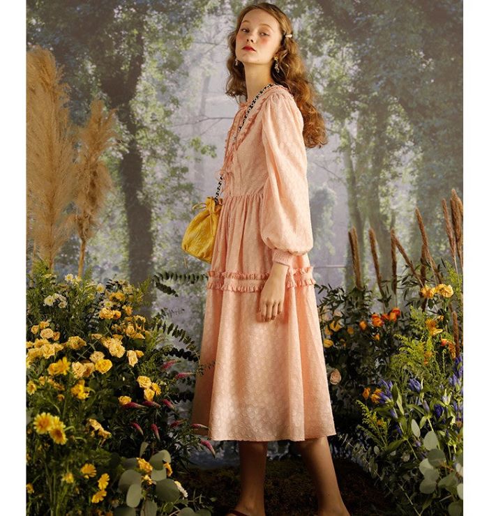 フリル装飾フェミニンワンピース br39-28 – Q'e