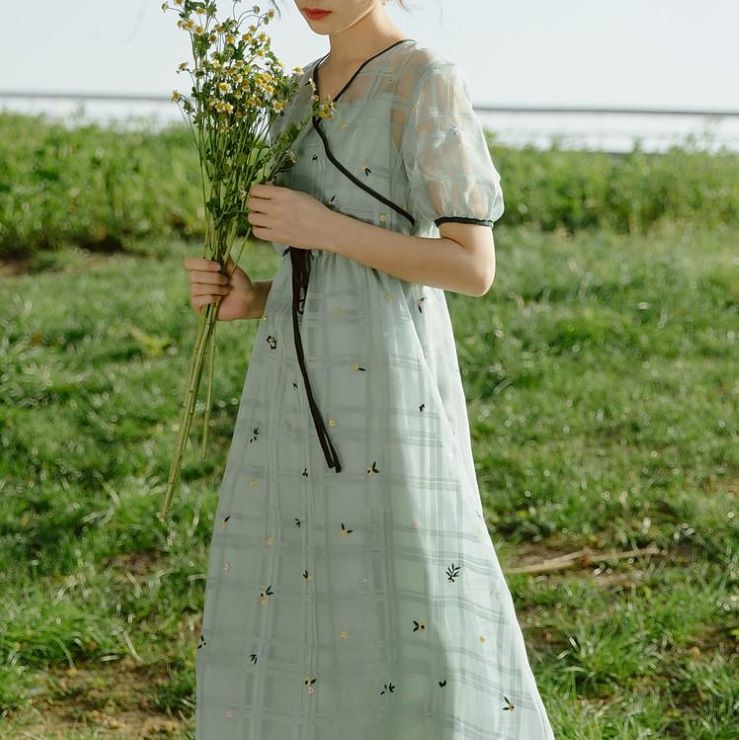 チーちゃん様♡専用【新品】❤️エムズグレイシー❤️インスタ掲載❤️小花柄ワンピース36 セール】【サイズ調整可】小花柄シャーリングロングタンクワンピース