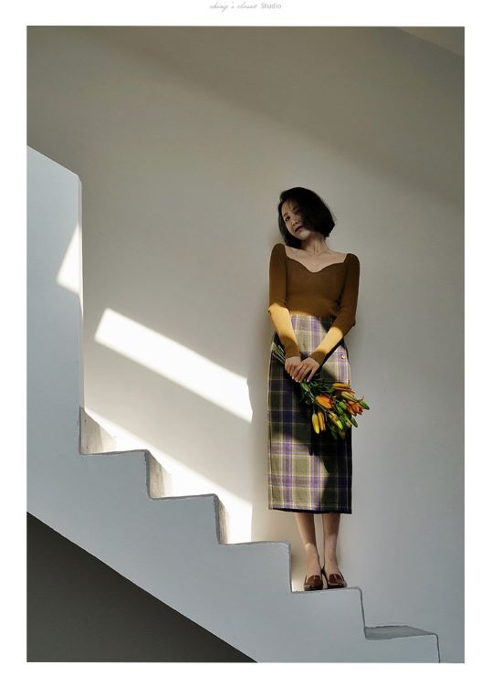 ESCADA チェック柄タイトスカート ゴールドボタン付き ベルト付きチェック柄タイトスカート （ミニ・ひざ丈スカート