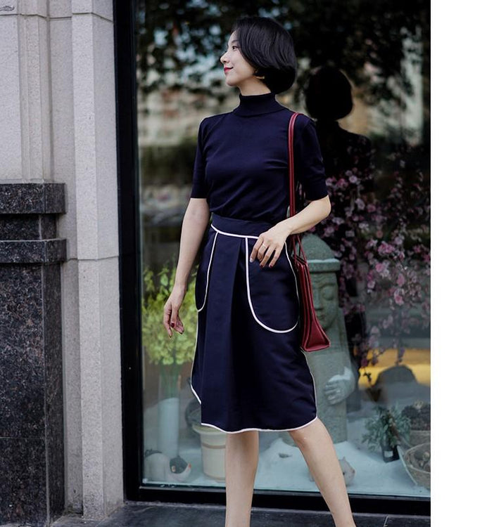 バックボタンハイネックニット br9-2 – Q'e